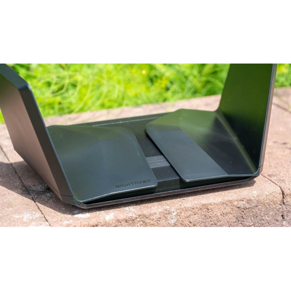 Купити Маршрутизатор Netgear Nighthawk AX12 (RAX120-100EUS)