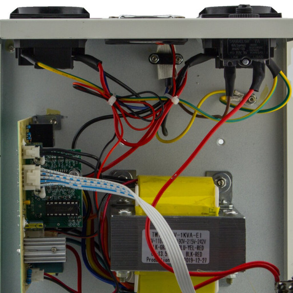 Купити Стабілізатор напруги LP-W-1750RD (1000Вт / 7 ступ)