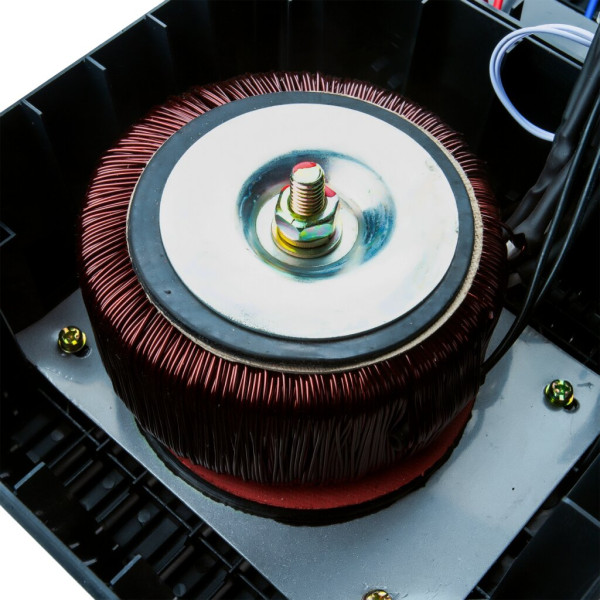 Купити Стабілізатор напруги LPT-1000RD (700W)