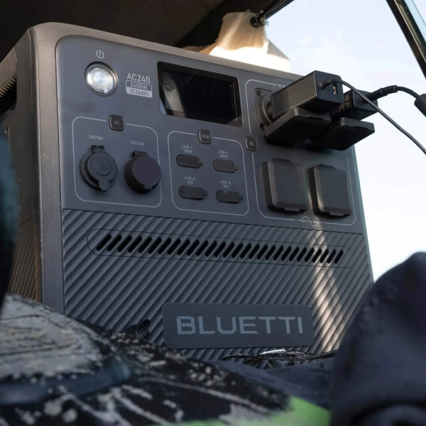 Купити Зарядна станція Bluetti AC240