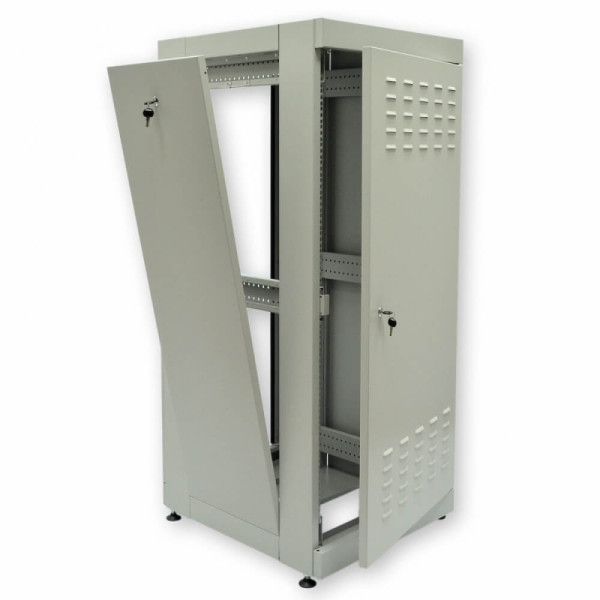 Купить Серверный напольный шкаф 19" 28U, 610х675x1355 мм (Ш*Г*В), усиленный, серый
