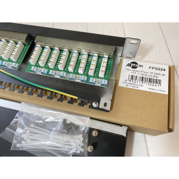 Купити Патч-панель Atcom FP5224 19" 24хRJ-45 FTP 1U cat.5е, в зборі