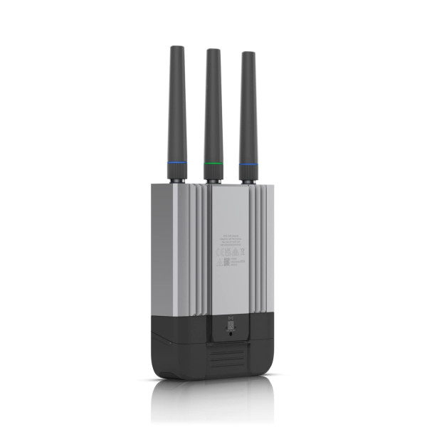 Купить Бездротовий маршрутизатор Ubiquiti Mobile Router Industrial (UMR-industrial)
