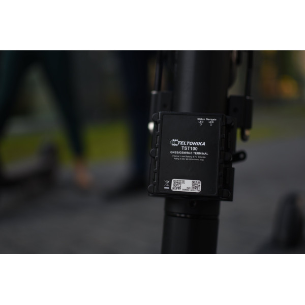 Купити Персональний GPS трекер Teltonika KICK E-SCOOTER TRACKER EASY TST100 (TST100TSTAA0)